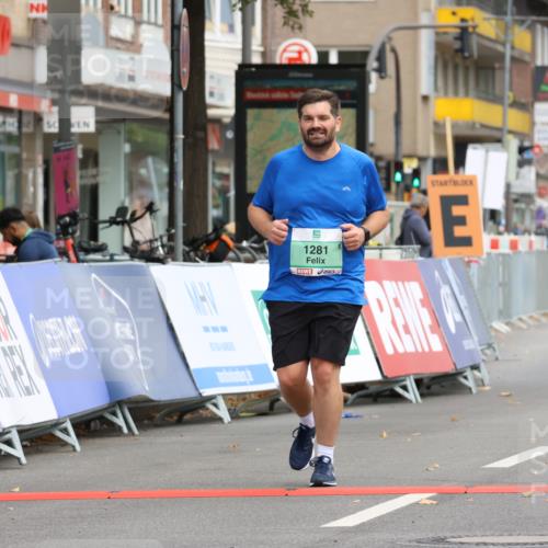 21.09.2025 - PSD Bank Halbmarathon Strokosch-Dieckow http://msf.ph/oto/8946964 21.09.2025 13:01:23 Ziel 1281 meine-sportfotos.de
