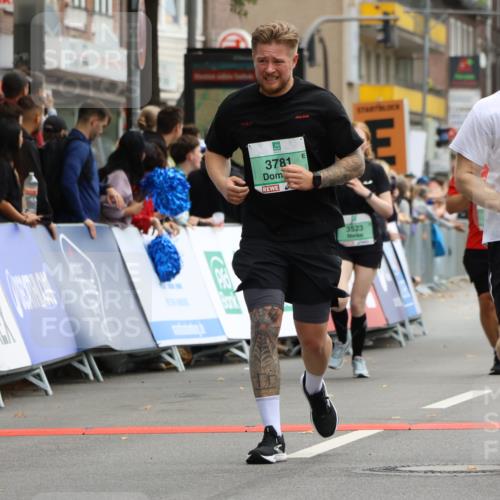 21.09.2025 - PSD Bank Halbmarathon Strokosch-Dieckow http://msf.ph/oto/8946986 21.09.2025 12:17:27 Ziel 1143, 1144, 1145, 1590, 2852, 3120, 3308, 3310, 3523, 3781 meine-sportfotos.de