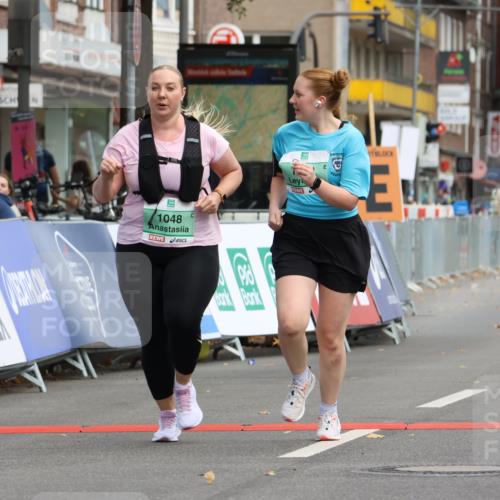 21.09.2025 - PSD Bank Halbmarathon Strokosch-Dieckow http://msf.ph/oto/8946999 21.09.2025 13:02:50 Ziel 1048, 1559, 3867 meine-sportfotos.de