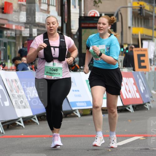 21.09.2025 - PSD Bank Halbmarathon Strokosch-Dieckow http://msf.ph/oto/8947019 21.09.2025 13:02:50 Ziel 1048, 1559, 3867 meine-sportfotos.de