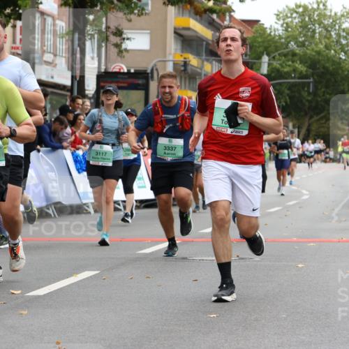 21.09.2025 - PSD Bank Halbmarathon Strokosch-Dieckow http://msf.ph/oto/8947038 21.09.2025 12:17:45 Ziel 1119, 1207, 1503, 1539, 1753, 1754, 2639, 2831, 2869, 2873, 2881, 2937, 3117, 3171, 3192, 3195, 3247, 3337, 3462, 4023, 4027 meine-sportfotos.de