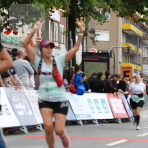 21.09.2025 - PSD Bank Halbmarathon Strokosch-Dieckow http://msf.ph/oto/8947080 21.09.2025 12:18:12 Ziel 1385, 2397, 3178, 3363, 3415, 3971 meine-sportfotos.de