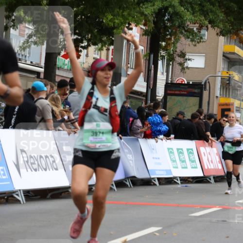 21.09.2025 - PSD Bank Halbmarathon Strokosch-Dieckow http://msf.ph/oto/8947089 21.09.2025 12:18:12 Ziel 1385, 2397, 3178, 3363, 3415, 3971 meine-sportfotos.de