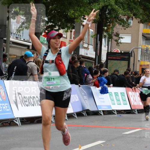 21.09.2025 - PSD Bank Halbmarathon Strokosch-Dieckow http://msf.ph/oto/8947095 21.09.2025 12:18:12 Ziel 1385, 2397, 3178, 3363, 3415, 3971 meine-sportfotos.de
