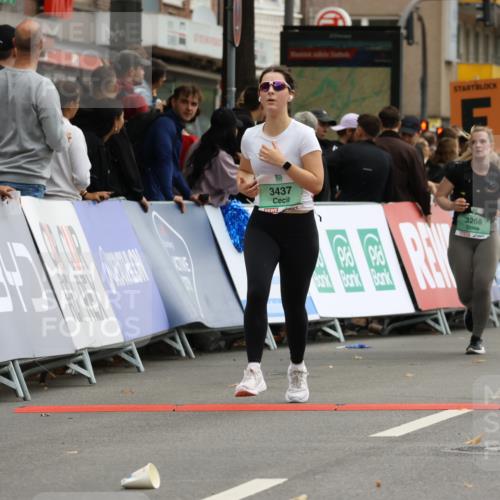 21.09.2025 - PSD Bank Halbmarathon Strokosch-Dieckow http://msf.ph/oto/8947187 21.09.2025 12:18:53 Ziel 1541, 1637, 1638, 3268, 3282, 3306, 3417, 3437, 3900 meine-sportfotos.de