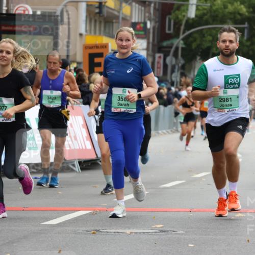 21.09.2025 - PSD Bank Halbmarathon Strokosch-Dieckow http://msf.ph/oto/8947228 21.09.2025 12:19:16 Ziel 1142, 2002, 2981, 3293, 3423, 3582, 3720, 3977 meine-sportfotos.de
