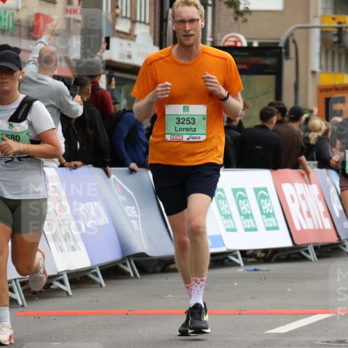 21.09.2025 - PSD Bank Halbmarathon Strokosch-Dieckow http://msf.ph/oto/8947275 21.09.2025 12:19:40 Ziel 1004, 2714, 2799, 3111, 3122, 3253, 3501, 3567, 3580 meine-sportfotos.de