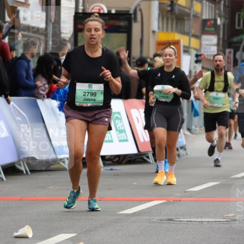 21.09.2025 - PSD Bank Halbmarathon Strokosch-Dieckow http://msf.ph/oto/8947277 21.09.2025 12:19:42 Ziel 1004, 2714, 2799, 3111, 3122, 3253, 3501, 3528, 3567, 3580, 3678, 4067 meine-sportfotos.de