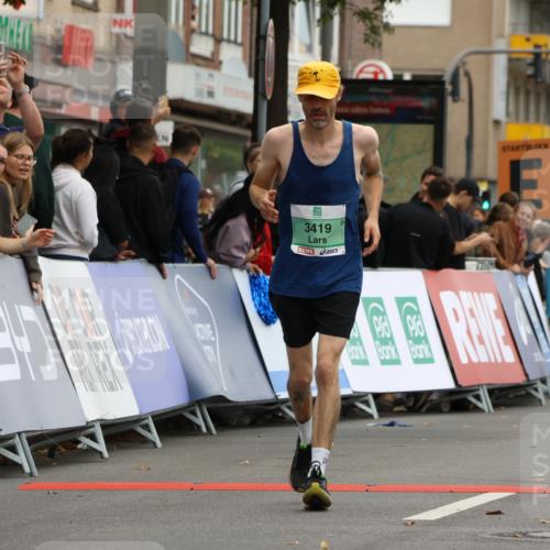 21.09.2025 - PSD Bank Halbmarathon Strokosch-Dieckow http://msf.ph/oto/8947299 21.09.2025 12:24:05 Ziel 1005, 1163, 1575, 1576, 2250, 3138, 3240, 3419, 3616 meine-sportfotos.de