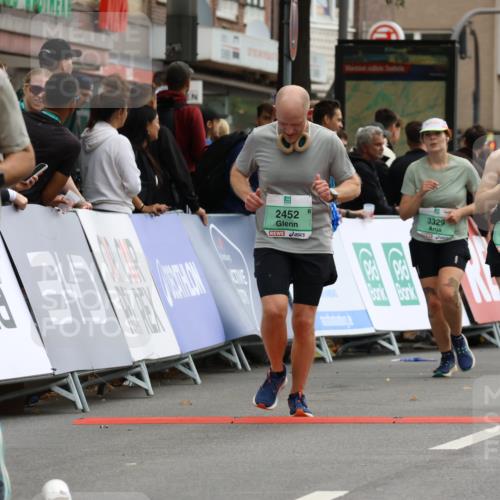21.09.2025 - PSD Bank Halbmarathon Strokosch-Dieckow http://msf.ph/oto/8947325 21.09.2025 12:19:55 Ziel 1070, 1661, 2452, 2714, 3111, 3264, 3265, 3329, 3347, 3528, 3567, 3672, 3678, 4067 meine-sportfotos.de