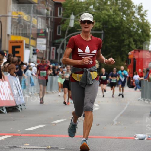 21.09.2025 - PSD Bank Halbmarathon Strokosch-Dieckow http://msf.ph/oto/8947365 21.09.2025 12:24:49 Ziel 2846, 3143, 3214, 3263, 3745, 3762 meine-sportfotos.de