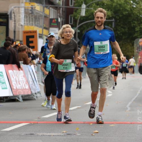 21.09.2025 - PSD Bank Halbmarathon Strokosch-Dieckow http://msf.ph/oto/8947375 21.09.2025 12:20:16 Ziel 1151, 1152, 1176, 2211, 3051, 3052, 3445 meine-sportfotos.de