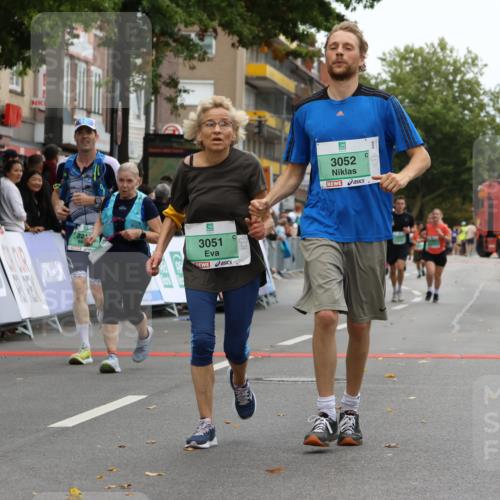 21.09.2025 - PSD Bank Halbmarathon Strokosch-Dieckow http://msf.ph/oto/8947380 21.09.2025 12:20:20 Ziel 1176, 2211, 3051, 3052, 3445 meine-sportfotos.de