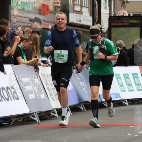 21.09.2025 - PSD Bank Halbmarathon Strokosch-Dieckow http://msf.ph/oto/8947551 21.09.2025 12:26:22 Ziel 2900, 2950, 3611 meine-sportfotos.de