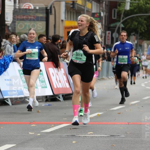 21.09.2025 - PSD Bank Halbmarathon Strokosch-Dieckow http://msf.ph/oto/8947563 21.09.2025 12:26:30 Ziel 1681, 2900, 2903, 2950, 3276, 3514, 3686, 3813 meine-sportfotos.de