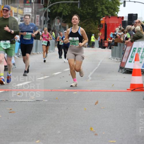 21.09.2025 - PSD Bank Halbmarathon Strokosch-Dieckow http://msf.ph/oto/8947564 21.09.2025 12:21:43 Ziel 1214, 1551, 3409, 3679, 3694 meine-sportfotos.de