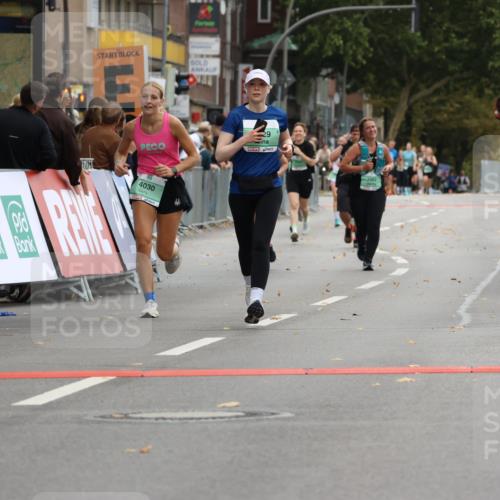 21.09.2025 - PSD Bank Halbmarathon Strokosch-Dieckow http://msf.ph/oto/8947580 21.09.2025 12:21:51 Ziel 1551, 3409, 3629, 3679, 3694, 4030 meine-sportfotos.de