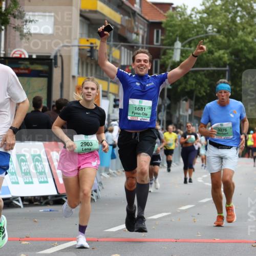 21.09.2025 - PSD Bank Halbmarathon Strokosch-Dieckow http://msf.ph/oto/8947584 21.09.2025 12:26:33 Ziel 1681, 2903, 3276, 3514, 3686, 3813 meine-sportfotos.de