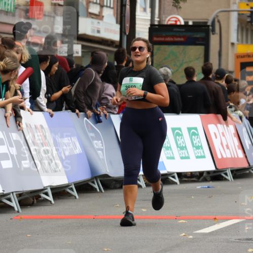 21.09.2025 - PSD Bank Halbmarathon Strokosch-Dieckow http://msf.ph/oto/8947609 21.09.2025 12:26:46 Ziel 3518, 3559 meine-sportfotos.de