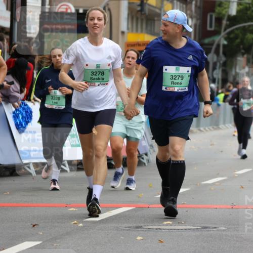 21.09.2025 - PSD Bank Halbmarathon Strokosch-Dieckow http://msf.ph/oto/8947619 21.09.2025 12:26:59 Ziel 3277, 3278, 3279, 3330, 3353, 3357 meine-sportfotos.de