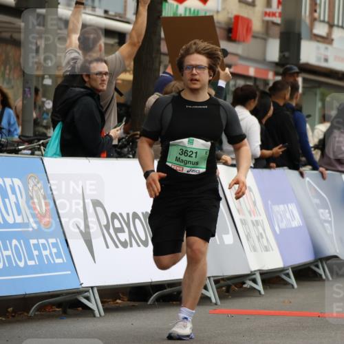 21.09.2025 - PSD Bank Halbmarathon Strokosch-Dieckow http://msf.ph/oto/8947641 21.09.2025 12:22:38 Ziel 1148, 1149, 3430, 3621, 3754, 4008 meine-sportfotos.de