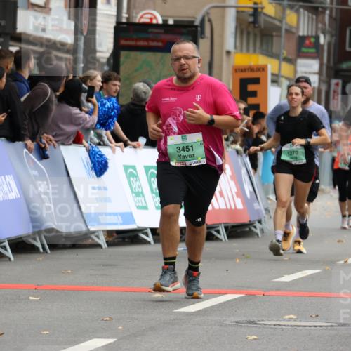 21.09.2025 - PSD Bank Halbmarathon Strokosch-Dieckow http://msf.ph/oto/8947668 21.09.2025 12:27:19 Ziel 1269, 1270, 3451, 3661, 3845, 3989 meine-sportfotos.de