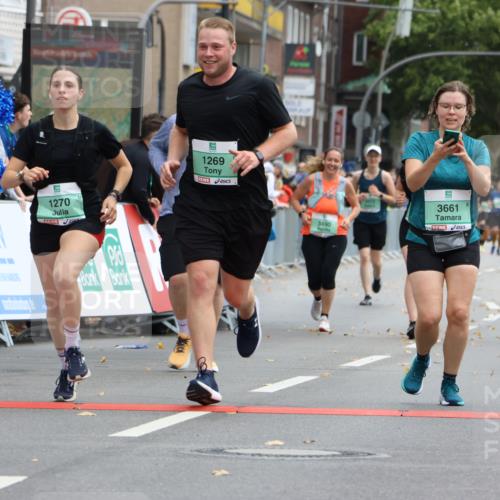 21.09.2025 - PSD Bank Halbmarathon Strokosch-Dieckow http://msf.ph/oto/8947690 21.09.2025 12:27:21 Ziel 1269, 1270, 3451, 3661, 3845, 3989 meine-sportfotos.de