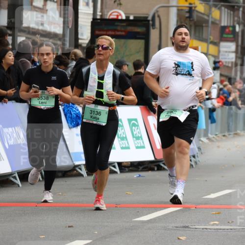 21.09.2025 - PSD Bank Halbmarathon Strokosch-Dieckow http://msf.ph/oto/8947712 21.09.2025 12:27:39 Ziel 2906, 3136, 3472, 3538 meine-sportfotos.de
