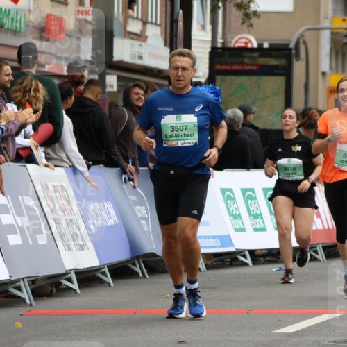 21.09.2025 - PSD Bank Halbmarathon Strokosch-Dieckow http://msf.ph/oto/8947740 21.09.2025 12:27:59 Ziel 1677, 3481, 3507, 3594, 3615 meine-sportfotos.de