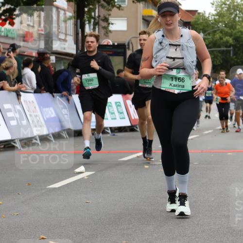 21.09.2025 - PSD Bank Halbmarathon Strokosch-Dieckow http://msf.ph/oto/8947797 21.09.2025 12:23:50 Ziel 1163, 1166, 1380, 2729, 2810, 2827, 3359, 3546 meine-sportfotos.de