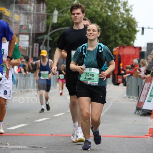 21.09.2025 - PSD Bank Halbmarathon Strokosch-Dieckow http://msf.ph/oto/8947817 21.09.2025 12:23:58 Ziel 1005, 1163, 1380, 1575, 1576, 2250, 2810, 2827, 3138, 3240, 3616 meine-sportfotos.de