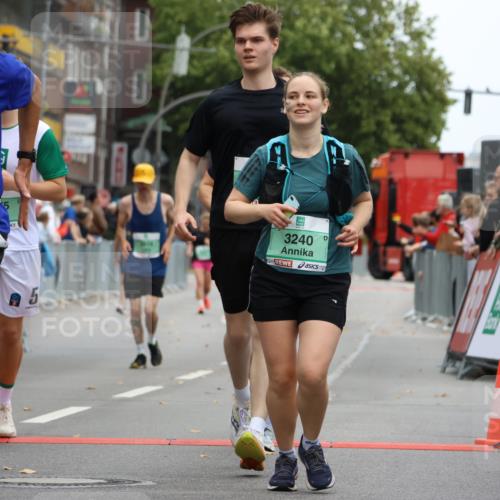 21.09.2025 - PSD Bank Halbmarathon Strokosch-Dieckow http://msf.ph/oto/8947819 21.09.2025 12:23:58 Ziel 1005, 1163, 1380, 1575, 1576, 2250, 2810, 2827, 3138, 3240, 3616 meine-sportfotos.de