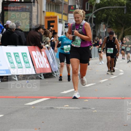 21.09.2025 - PSD Bank Halbmarathon Strokosch-Dieckow http://msf.ph/oto/8947861 21.09.2025 12:28:59 Ziel 1652, 3527, 3633, 3685 meine-sportfotos.de
