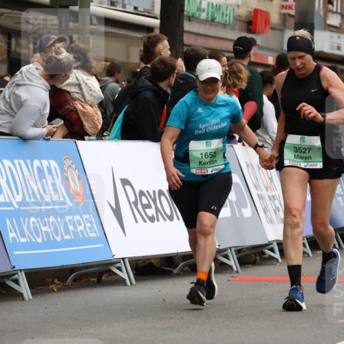 21.09.2025 - PSD Bank Halbmarathon Strokosch-Dieckow http://msf.ph/oto/8947874 21.09.2025 12:29:06 Ziel 1652, 3527, 3633, 3880, 3981 meine-sportfotos.de
