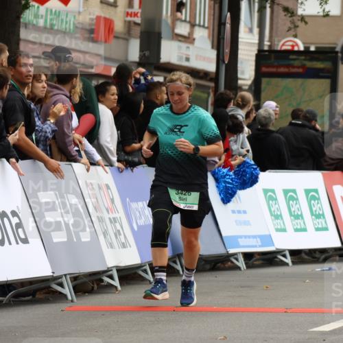 21.09.2025 - PSD Bank Halbmarathon Strokosch-Dieckow http://msf.ph/oto/8947884 21.09.2025 12:29:15 Ziel 1652, 1766, 3426, 3527, 3880, 3981 meine-sportfotos.de