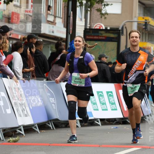 21.09.2025 - PSD Bank Halbmarathon Strokosch-Dieckow http://msf.ph/oto/8947910 21.09.2025 12:29:37 Ziel 1244, 1678, 2845, 3592, 3614, 3625, 3741, 3779 meine-sportfotos.de
