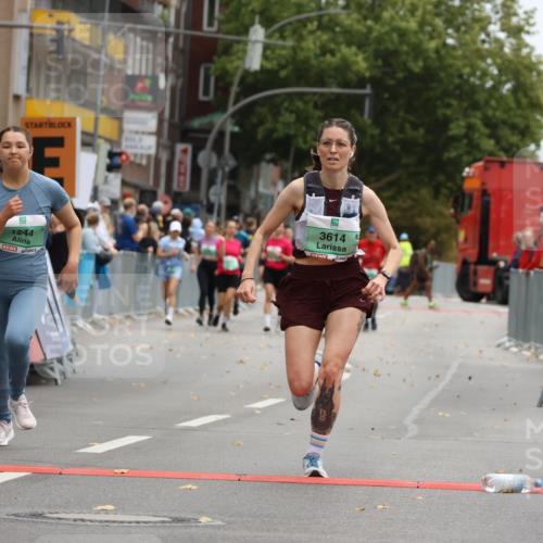21.09.2025 - PSD Bank Halbmarathon Strokosch-Dieckow http://msf.ph/oto/8947915 21.09.2025 12:29:40 Ziel 1244, 1678, 2845, 3592, 3614, 3625, 3741 meine-sportfotos.de