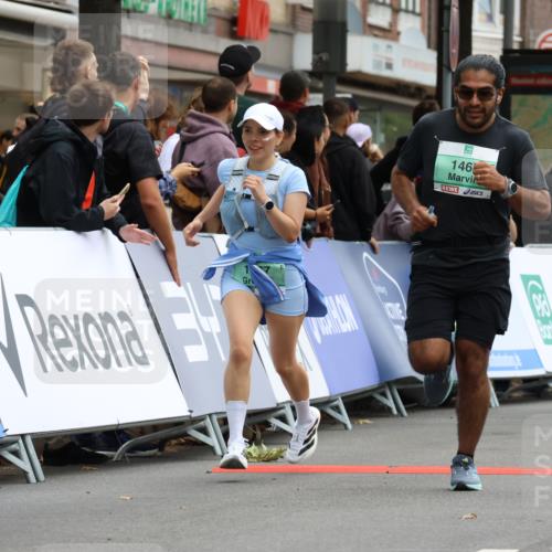 21.09.2025 - PSD Bank Halbmarathon Strokosch-Dieckow http://msf.ph/oto/8947933 21.09.2025 12:29:54 Ziel 1467, 1468, 3287, 3351 meine-sportfotos.de