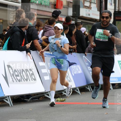 21.09.2025 - PSD Bank Halbmarathon Strokosch-Dieckow http://msf.ph/oto/8947934 21.09.2025 12:29:54 Ziel 1467, 1468, 3287, 3351 meine-sportfotos.de