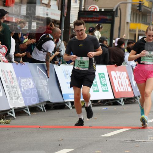 21.09.2025 - PSD Bank Halbmarathon Strokosch-Dieckow http://msf.ph/oto/8948039 21.09.2025 12:32:00 Ziel 1595, 1596, 2679, 3316, 3789, 3994 meine-sportfotos.de