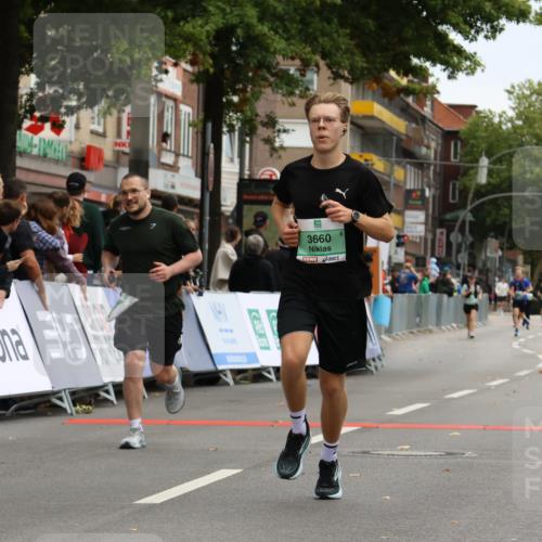 21.09.2025 - PSD Bank Halbmarathon Strokosch-Dieckow http://msf.ph/oto/8948080 21.09.2025 12:32:44 Ziel 3379, 3532, 3660 meine-sportfotos.de