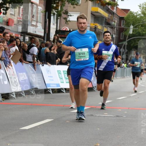21.09.2025 - PSD Bank Halbmarathon Strokosch-Dieckow http://msf.ph/oto/8948136 21.09.2025 12:34:19 Ziel 1464, 3435, 3755, 3953 meine-sportfotos.de