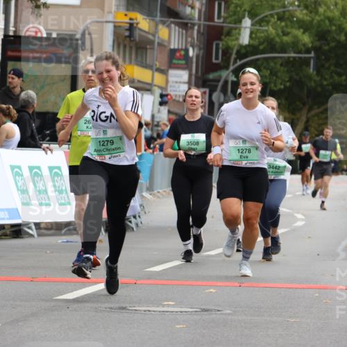 21.09.2025 - PSD Bank Halbmarathon Strokosch-Dieckow http://msf.ph/oto/8948176 21.09.2025 12:35:17 Ziel 1278, 1279, 1341, 2647, 3322, 3442, 3508, 3883 meine-sportfotos.de