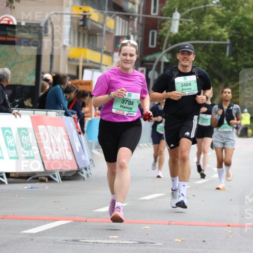 21.09.2025 - PSD Bank Halbmarathon Strokosch-Dieckow http://msf.ph/oto/8948192 21.09.2025 12:35:36 Ziel 1697, 3404, 3650, 3788 meine-sportfotos.de