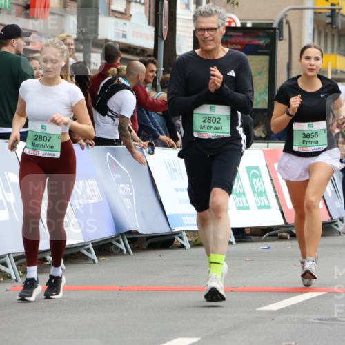 21.09.2025 - PSD Bank Halbmarathon Strokosch-Dieckow http://msf.ph/oto/8948234 21.09.2025 12:36:37 Ziel 2802, 2807, 3035, 3656, 3721, 3772 meine-sportfotos.de