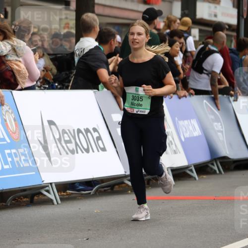 21.09.2025 - PSD Bank Halbmarathon Strokosch-Dieckow http://msf.ph/oto/8948242 21.09.2025 12:36:44 Ziel 2802, 2807, 3035, 3125, 3656, 3721 meine-sportfotos.de