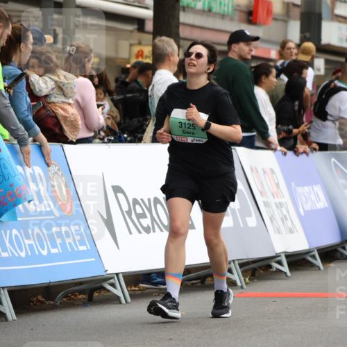 21.09.2025 - PSD Bank Halbmarathon Strokosch-Dieckow http://msf.ph/oto/8948247 21.09.2025 12:36:49 Ziel 3035, 3125, 4012 meine-sportfotos.de