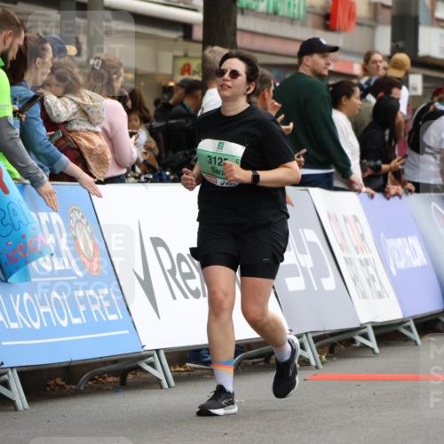 21.09.2025 - PSD Bank Halbmarathon Strokosch-Dieckow http://msf.ph/oto/8948249 21.09.2025 12:36:49 Ziel 3035, 3125, 4012 meine-sportfotos.de
