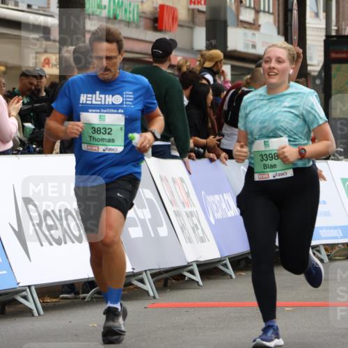 21.09.2025 - PSD Bank Halbmarathon Strokosch-Dieckow http://msf.ph/oto/8948273 21.09.2025 12:37:40 Ziel 3377, 3398, 3405, 3553, 3832 meine-sportfotos.de