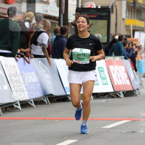 21.09.2025 - PSD Bank Halbmarathon Strokosch-Dieckow http://msf.ph/oto/8948291 21.09.2025 12:37:49 Ziel 3377, 3398, 3405, 3553, 3717, 3832 meine-sportfotos.de